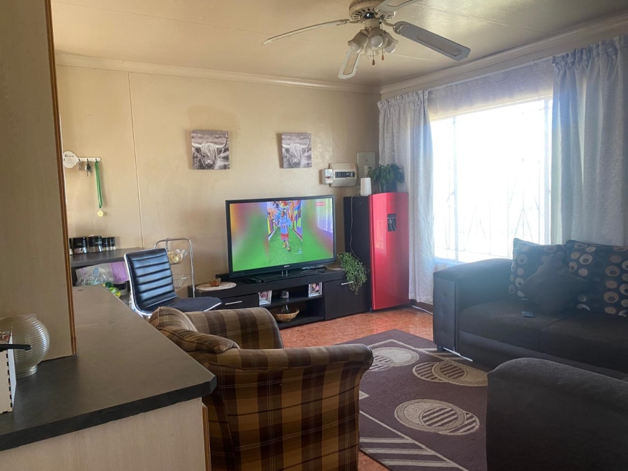 To Let 2 Bedroom Property for Rent in Lourierpark Free State